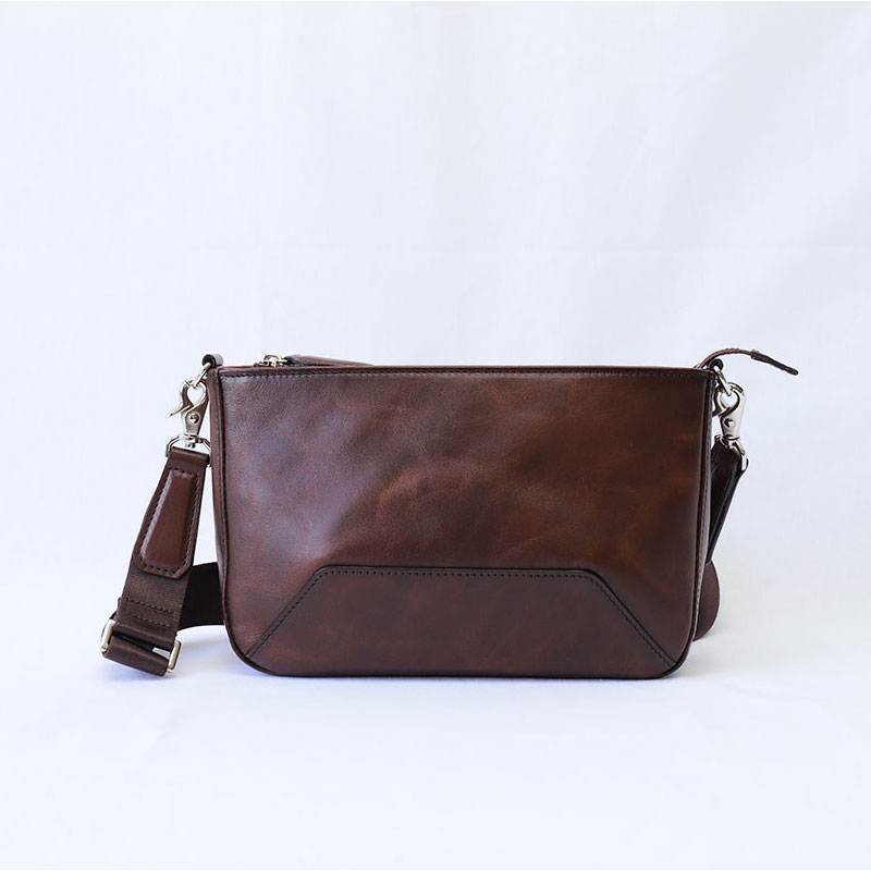 高品質な本革ショルダーバッグ